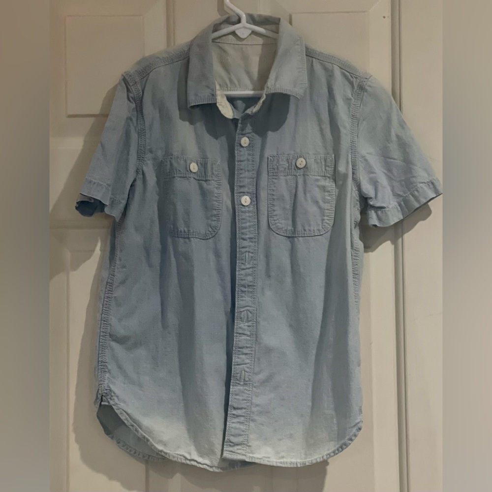 Gap kids size M-youth Jean button up shirt. Great for fall layering